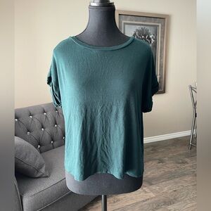 NWOT Eclipse Cropped Tee